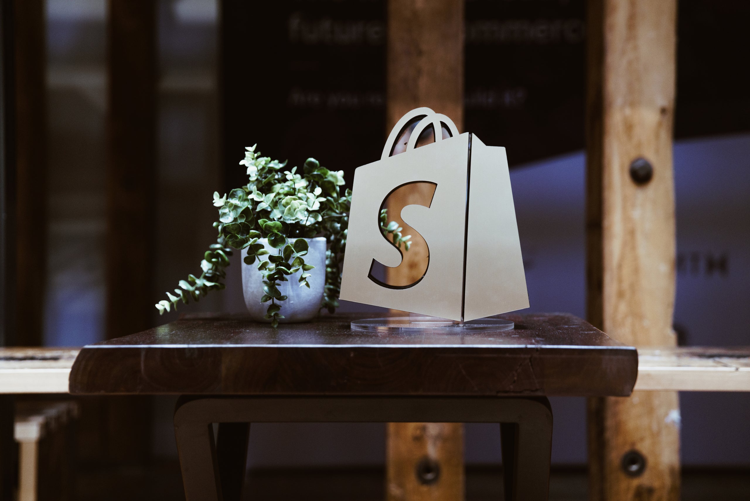 EastDTC — 以工程为本的 Shopify 专家